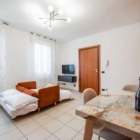 Parking A-c & Wi-fi - Piccola Corte Near Ferrari * فورمجيني